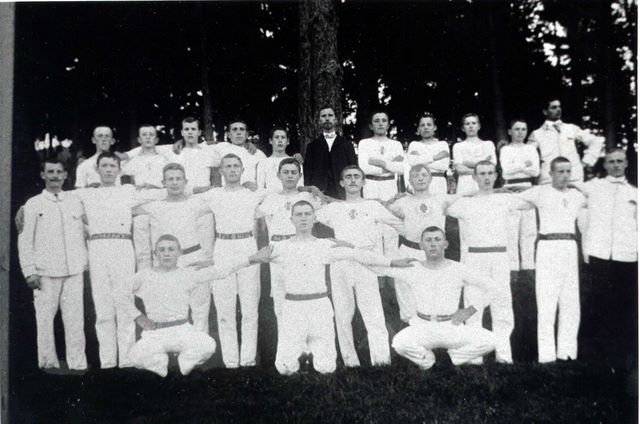 004___1910_1_turnerriege_philipphof_huvv.jpg