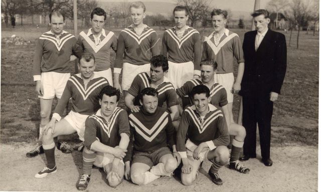 058____1962_2_handball_grossfeld_ende.jpg 058____1962_2_handball_grossfeld_ende.jpg