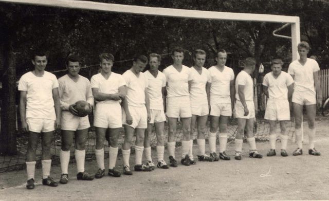 061____1963_2_fussball_1.jpg 061____1963_2_fussball_1.jpg